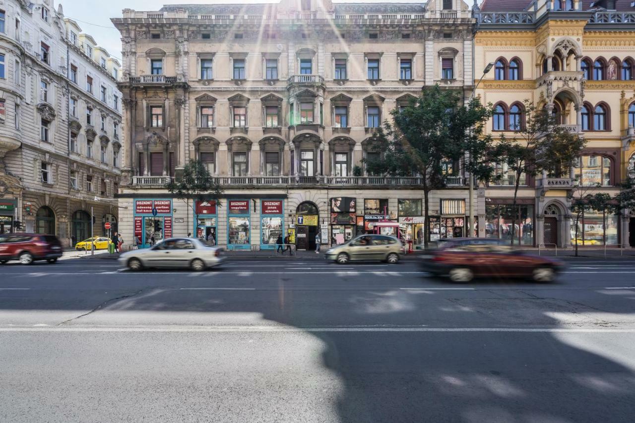 A9 Houseleek Astoria Budapest Exterior photo