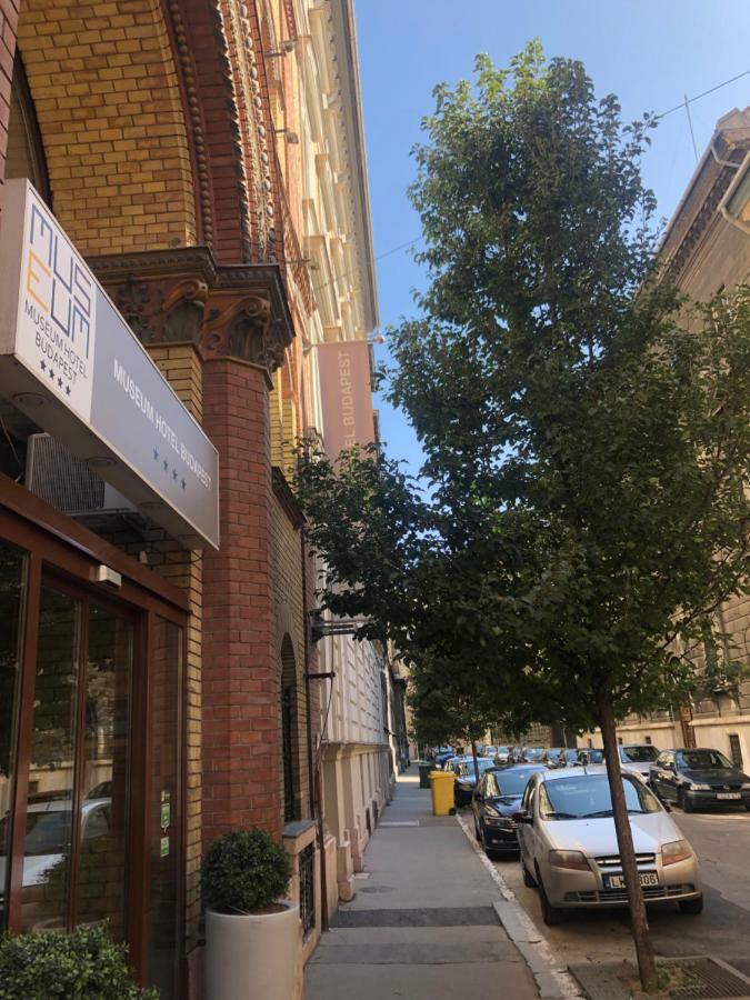 A9 Houseleek Astoria Budapest Exterior photo
